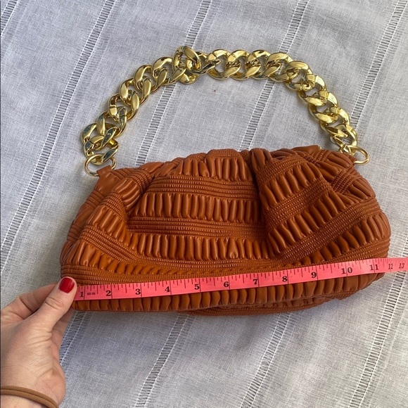 Gaza Gold Chain Orange Textured Shoulder Bag. - Picture 10 of 12